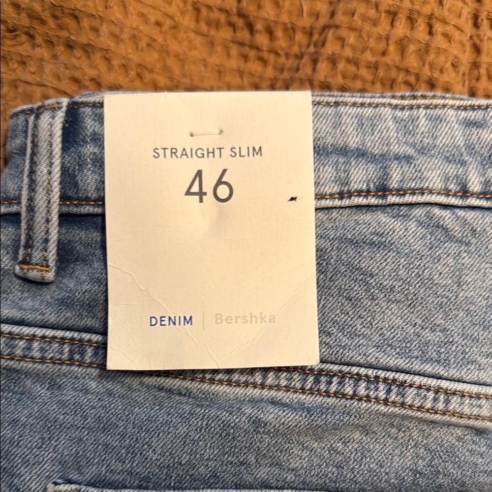 Bershka Straight Slim Jeans NWT